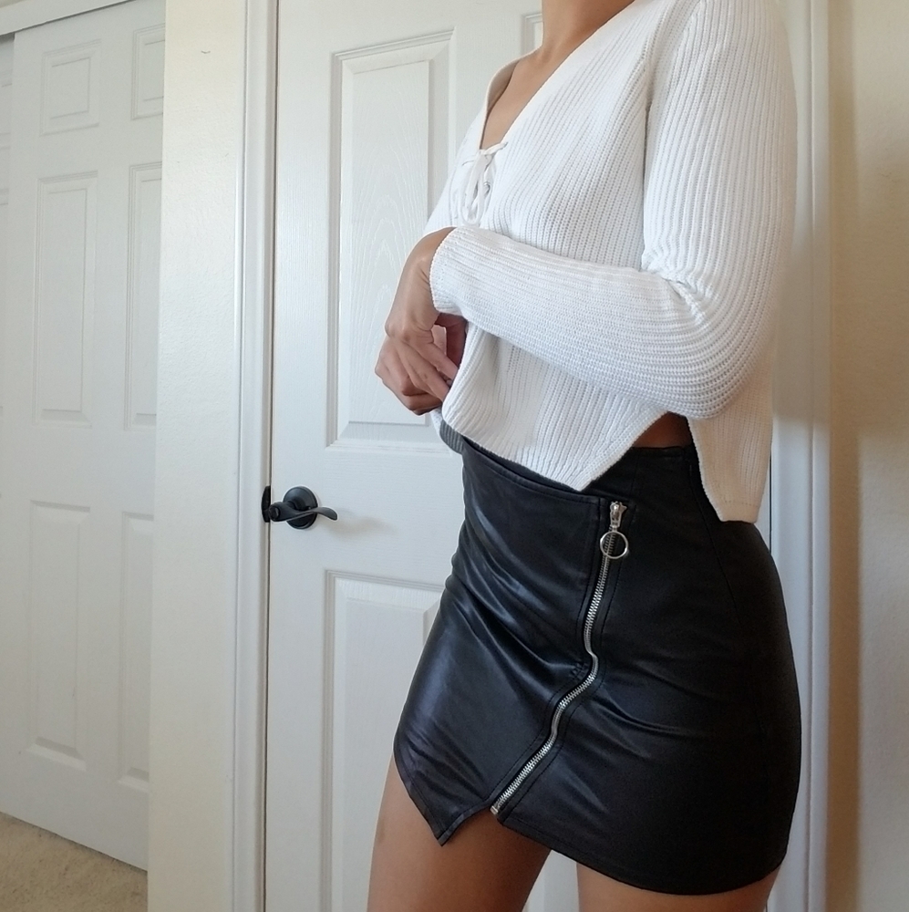 White Knit Crop Sweater